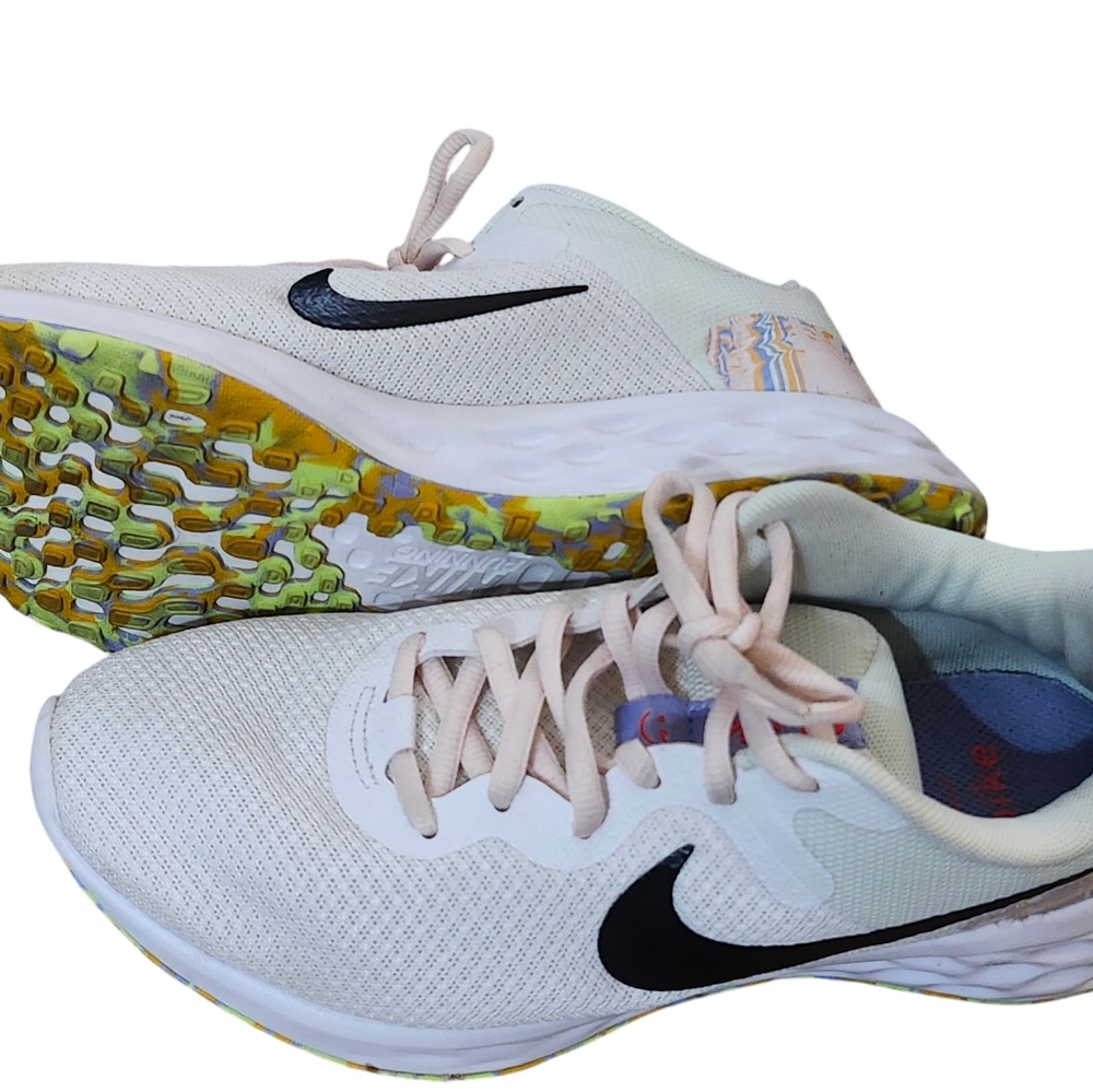 Women's Nike Sneakers Size 7.5